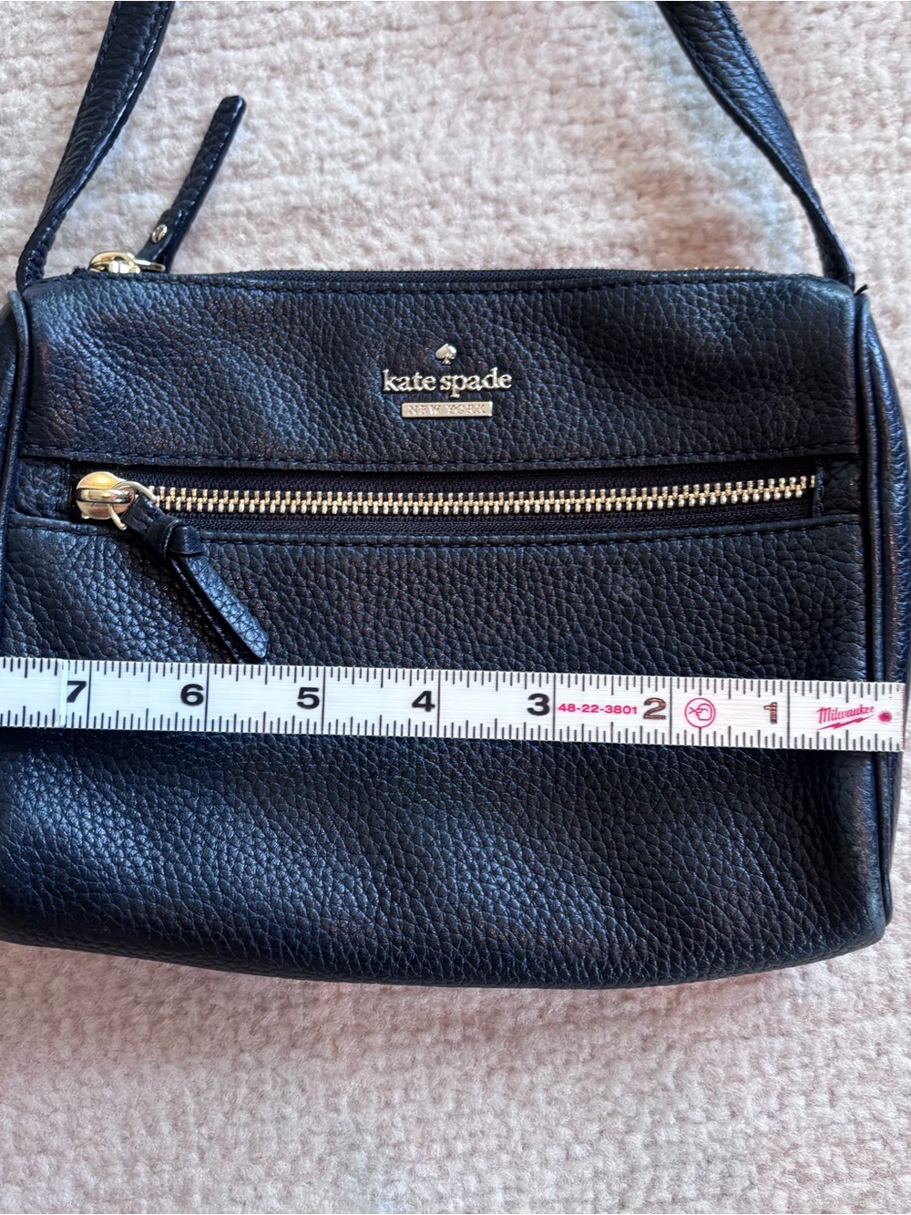 kate spade black pebbled leather crossbody with gold hardware - Picture 5 of 9
